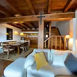 Rustic Chic De Luxe 55C Hut-6606