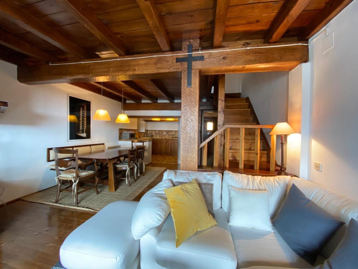 Rustic Chic De Luxe 55c Hut-6606 Apartment